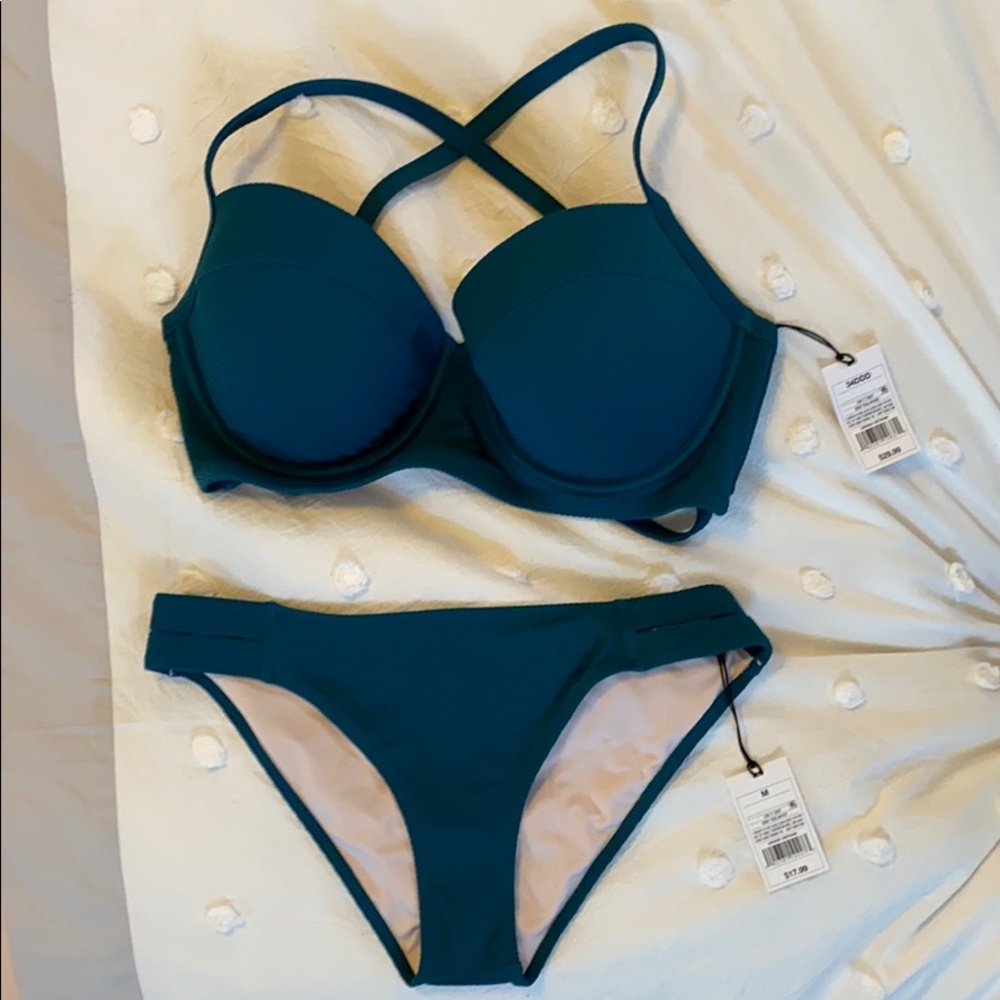 Shade & Shore 34DDD top and M bottoms bikini set